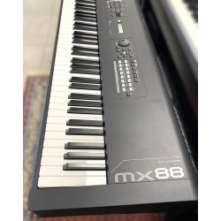 (USED) Yamaha MX88